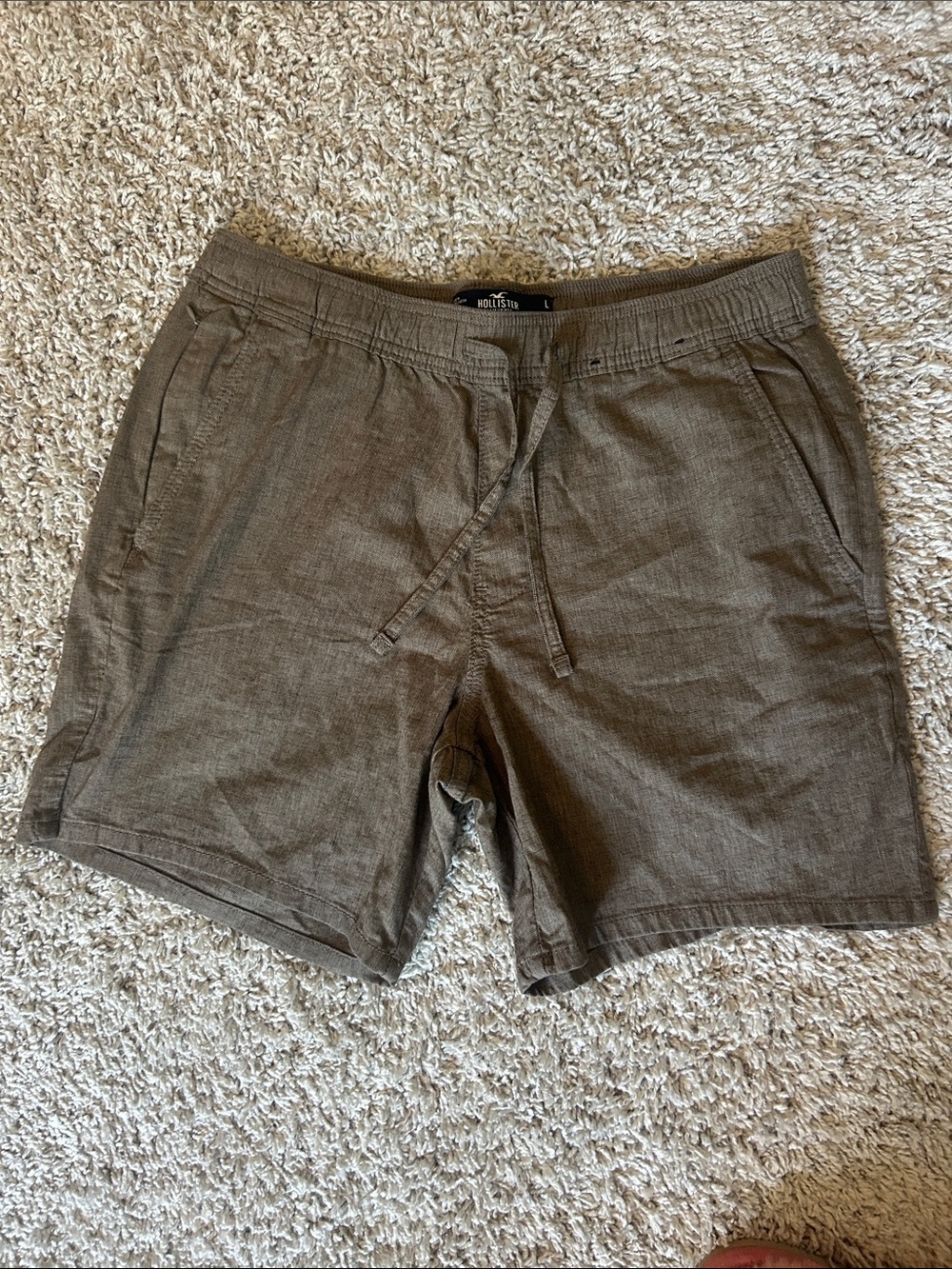 Hollister Men's Brown Drawstring Linen-Blend Shorts
